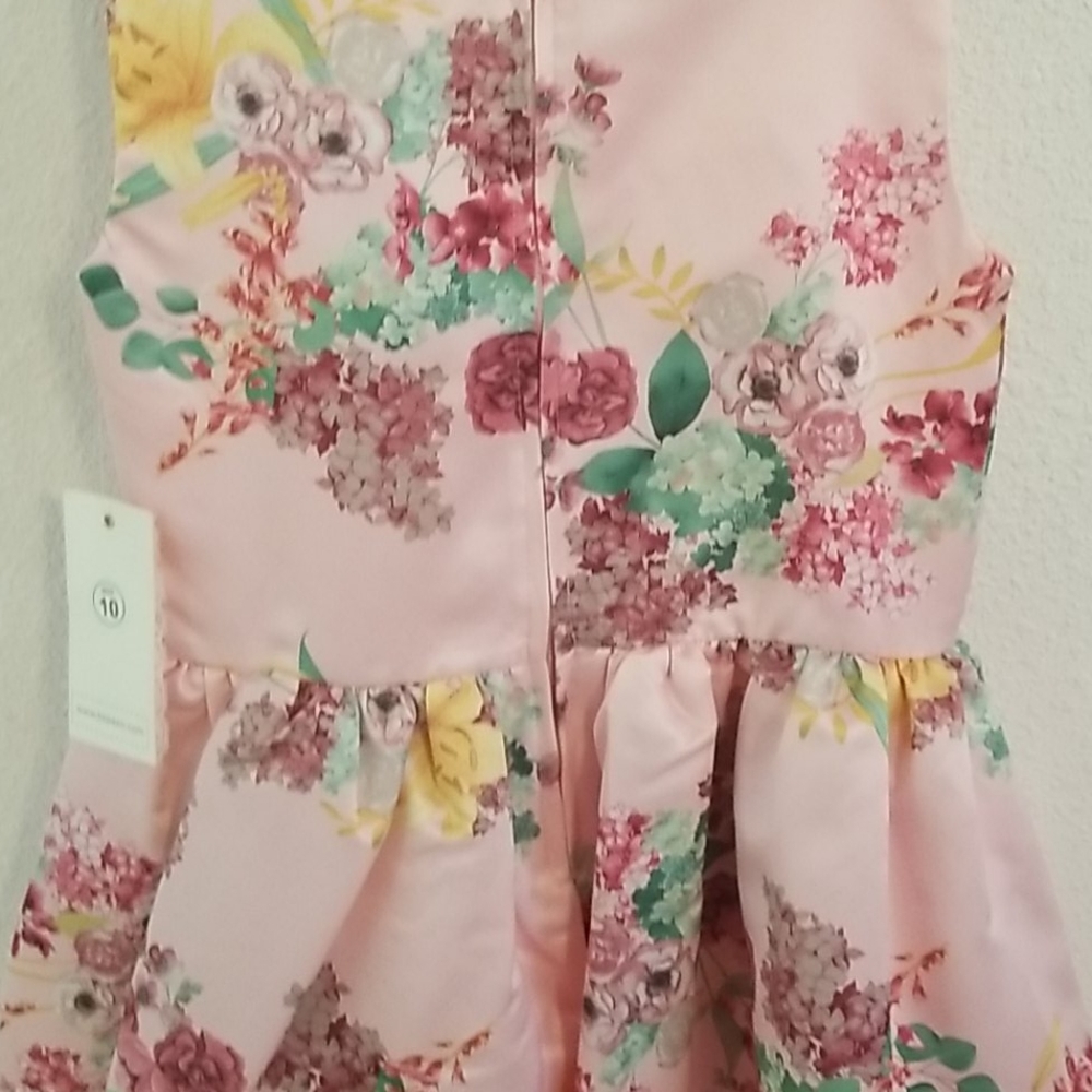 Dress - Picture 6 of 8